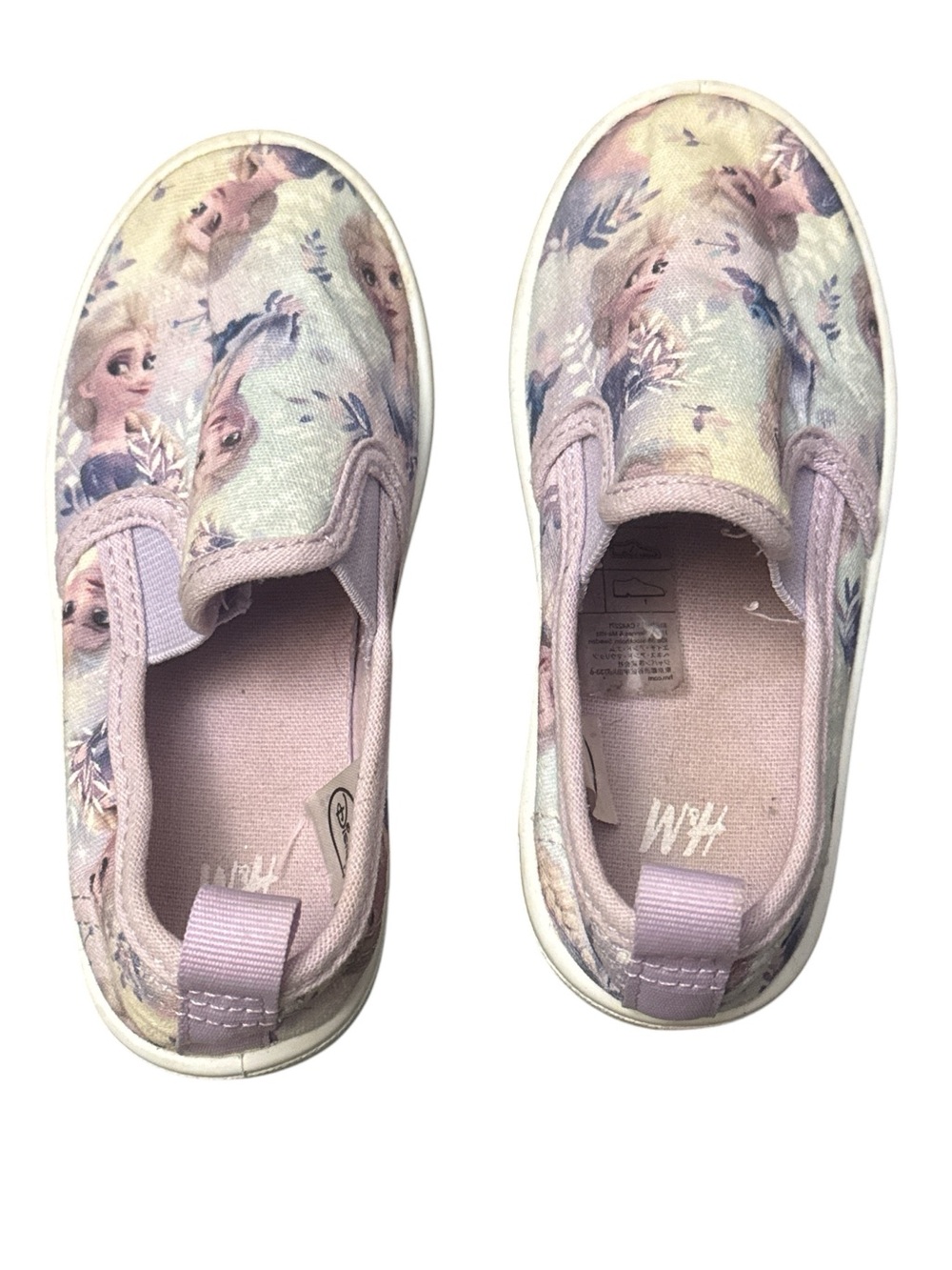 Disney’s Frozen Elsa slip on